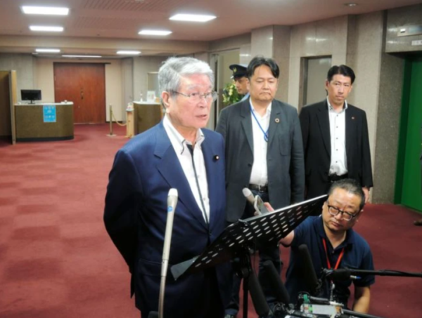 富灯网配资 被岸田要求为“核污染水”称呼道歉，日本农相照做，但否认辞职