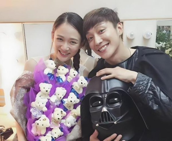 卓越汇 乔任梁走后九年，陈乔恩年年悼念，粉色天空藏着多深情？